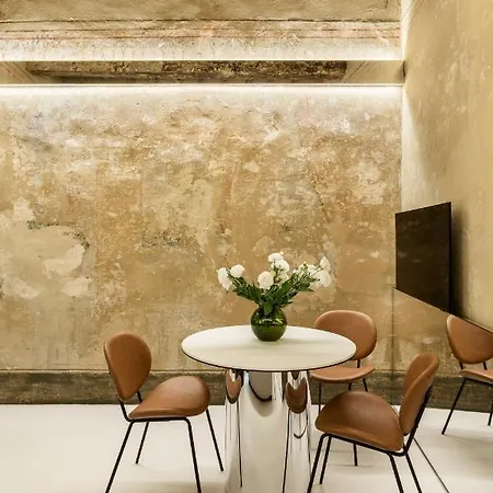Chiaromanni Apartment *